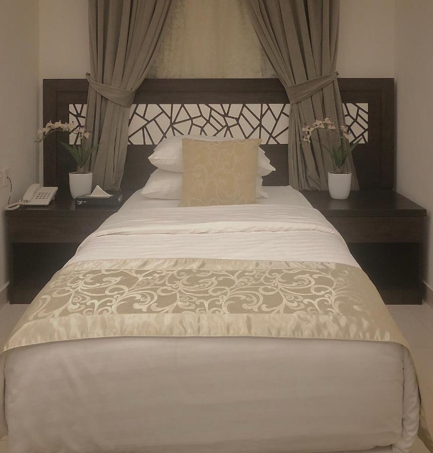 Al Louloah Al Baraqah Furnished Apartments 吉达 外观 照片